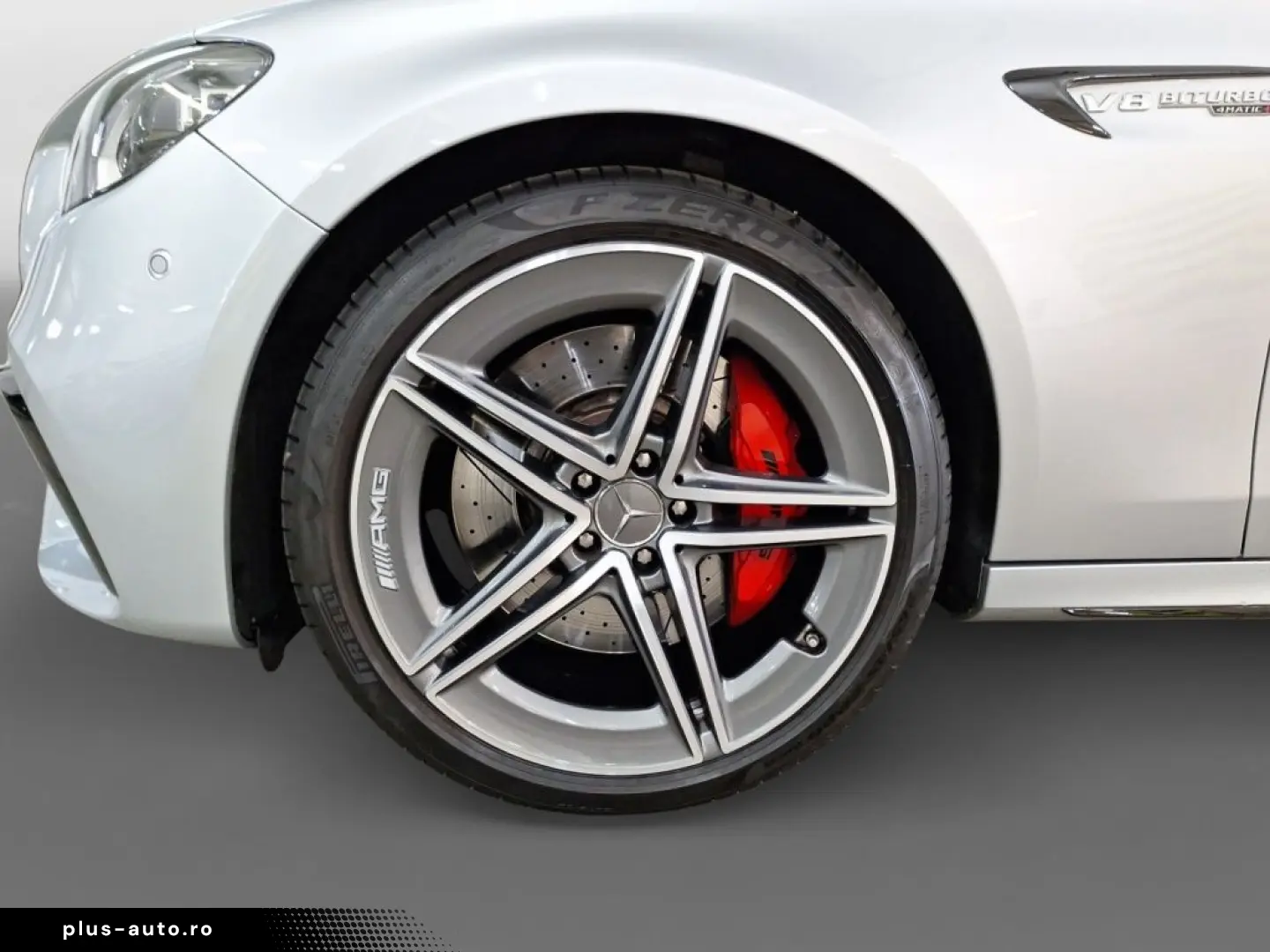 MERCEDES-BENZ AMG E 63 S 4M  Night Pano
