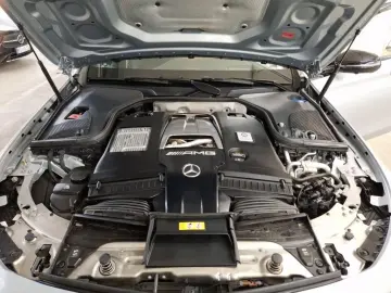 MERCEDES-BENZ AMG E 63 S 4M  Night Pano