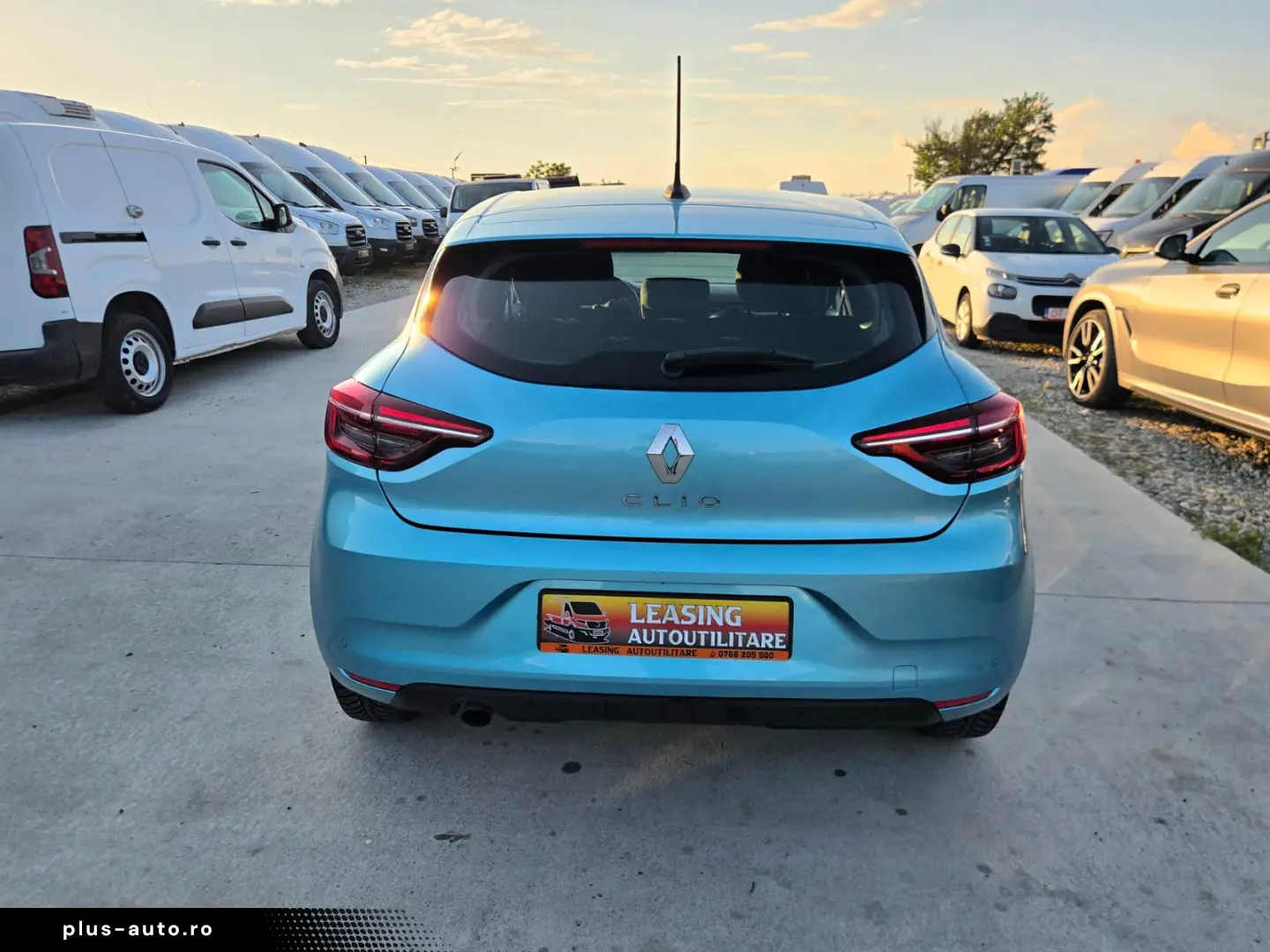RENAULT CLIO