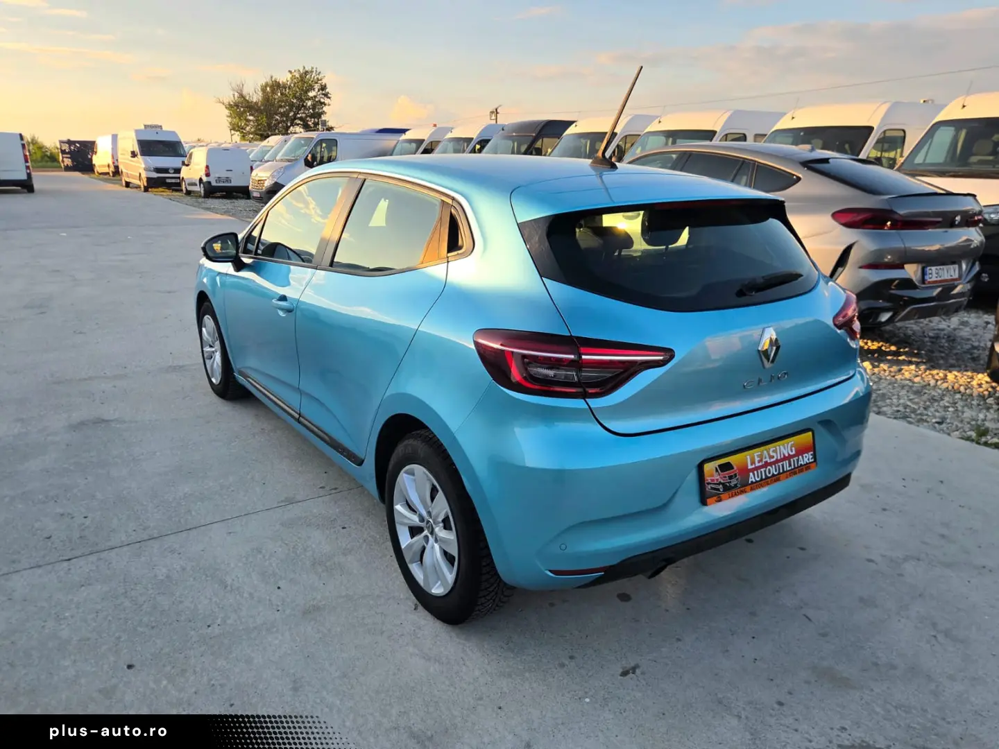 RENAULT CLIO