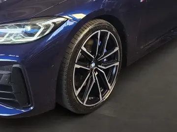 BMW M440d xDrive HeadUp Laser Drive Assist Komfortzu