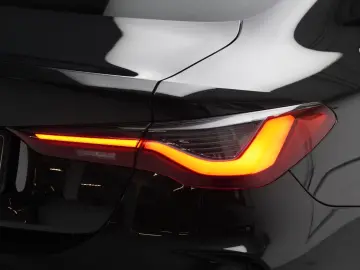BMW M440i Coupe xDr SHD 360  Leder Keyless Garantie