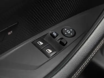 BMW M440i Coupe xDr SHD 360  Leder Keyless Garantie