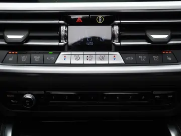 BMW M440i Coupe xDr SHD 360  Leder Keyless Garantie
