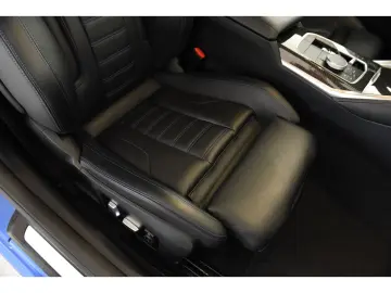 BMW M440i xDrive Coupe M Sport Pro Glasdach HiFi Har