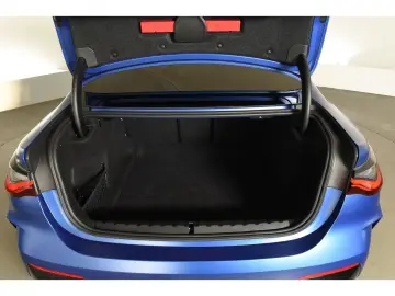 BMW M440i xDrive Coupe M Sport Pro Glasdach HiFi Har