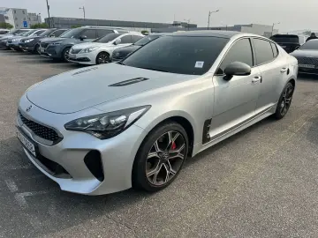 Kia Stinger 2017 73000 km  Platinum