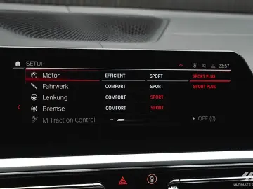 BMW M3 Competition  Carbon Pack Carbon Sitze YIDO...