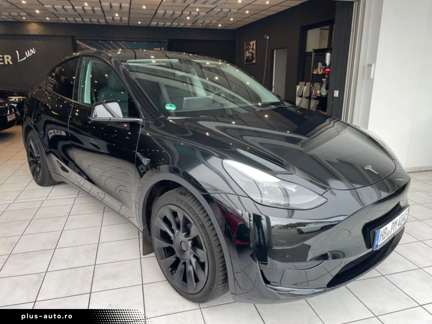 TESLA Model Y Basis RWD Garantie 1.Hand