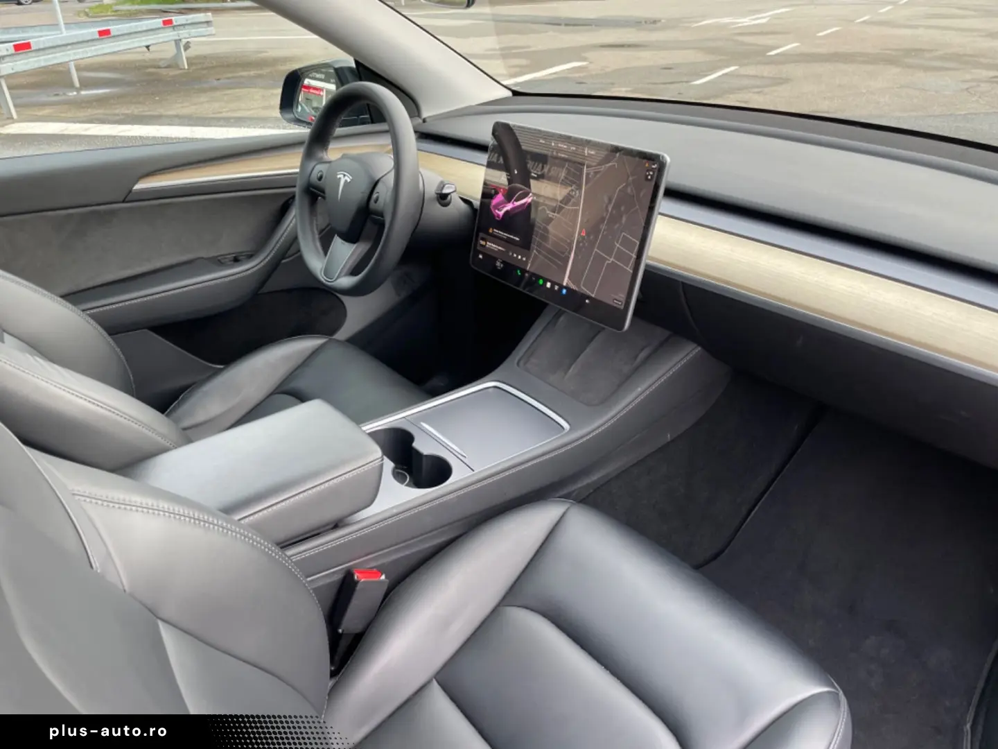 TESLA Model Y Basis RWD Garantie 1.Hand