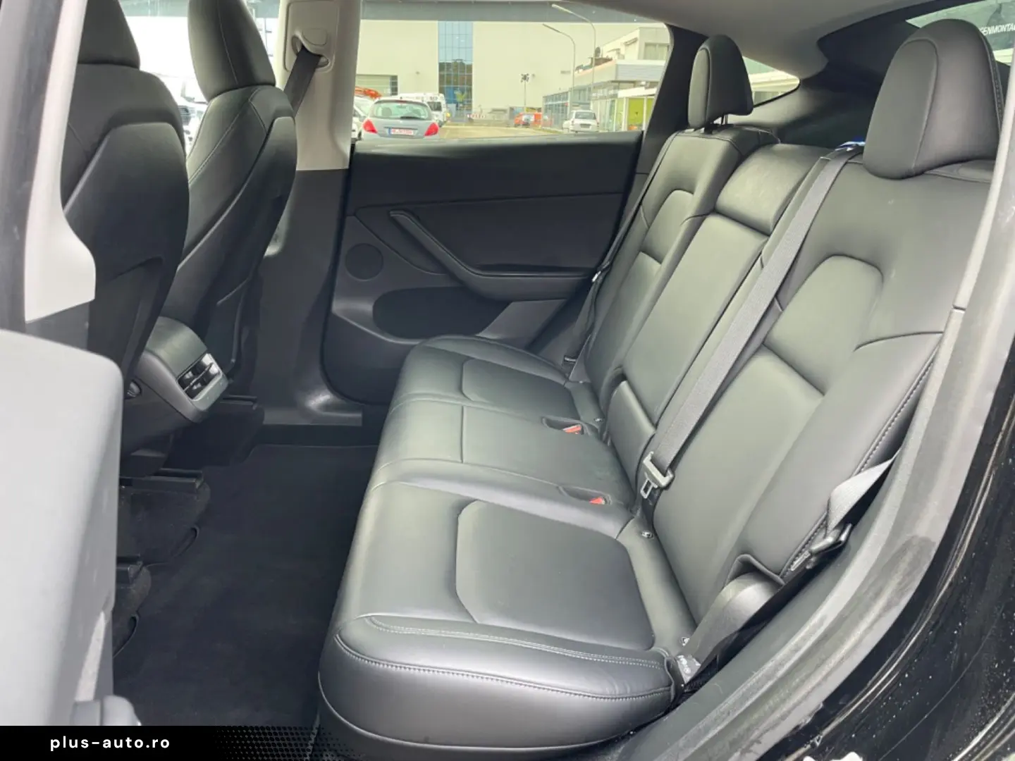 TESLA Model Y Basis RWD Garantie 1.Hand