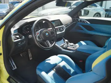BMW M4 Coupe Competition  Sao Paulo Gelb  M-Driver´s