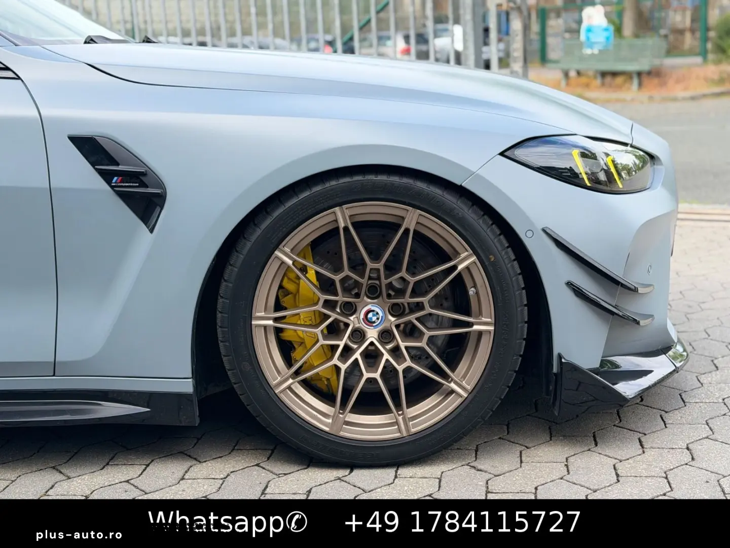 BMW M4 Competition WideScreen Snake Eyes Bucket Seat