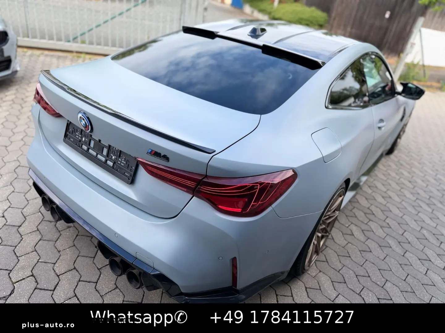 BMW M4 Competition WideScreen Snake Eyes Bucket Seat
