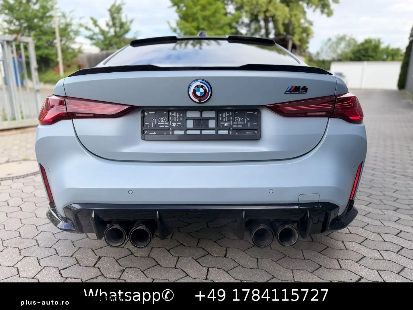 BMW M4 Competition WideScreen Snake Eyes Bucket Seat