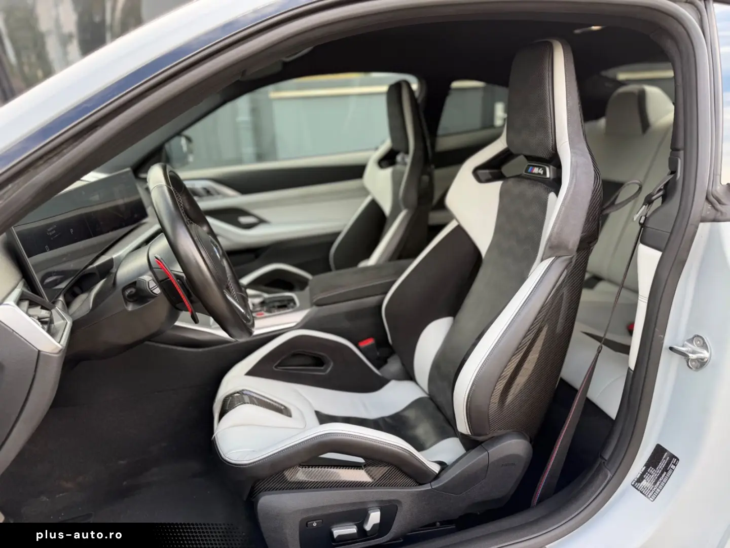 BMW M4 Competition WideScreen Snake Eyes Bucket Seat