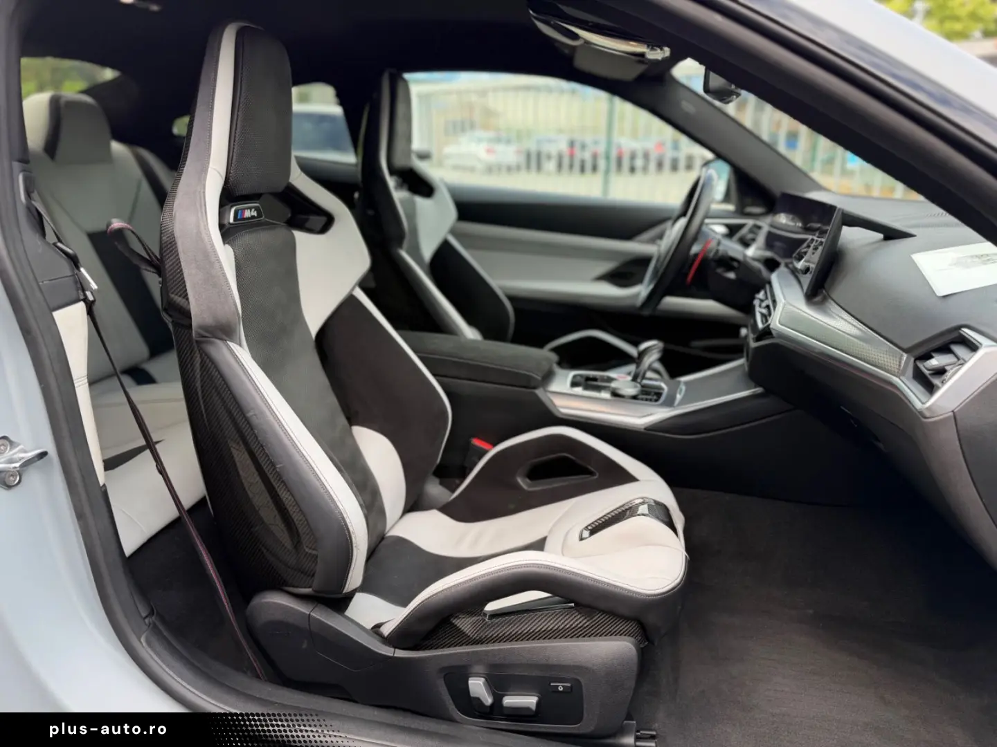 BMW M4 Competition WideScreen Snake Eyes Bucket Seat