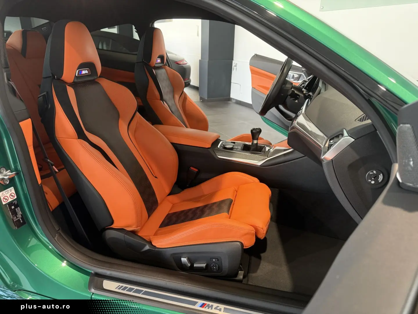 BMW M4 Coupe  Deutsch-2.Hand-Schalter-HUD-H&K