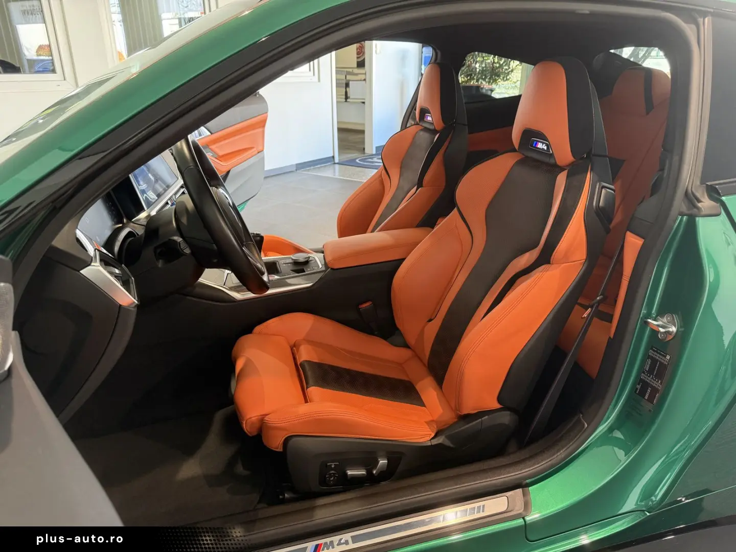 BMW M4 Coupe  Deutsch-2.Hand-Schalter-HUD-H&K