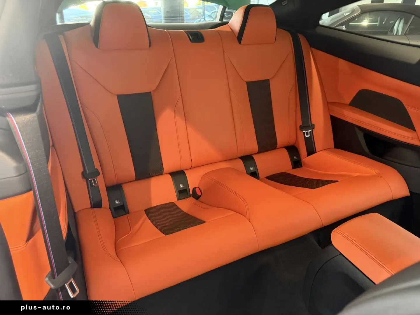 BMW M4 Coupe  Deutsch-2.Hand-Schalter-HUD-H&K