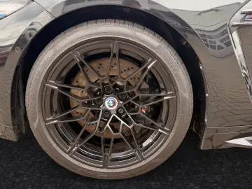 BMW M4 Competition Coupé MxDrive Schalensitz HUD