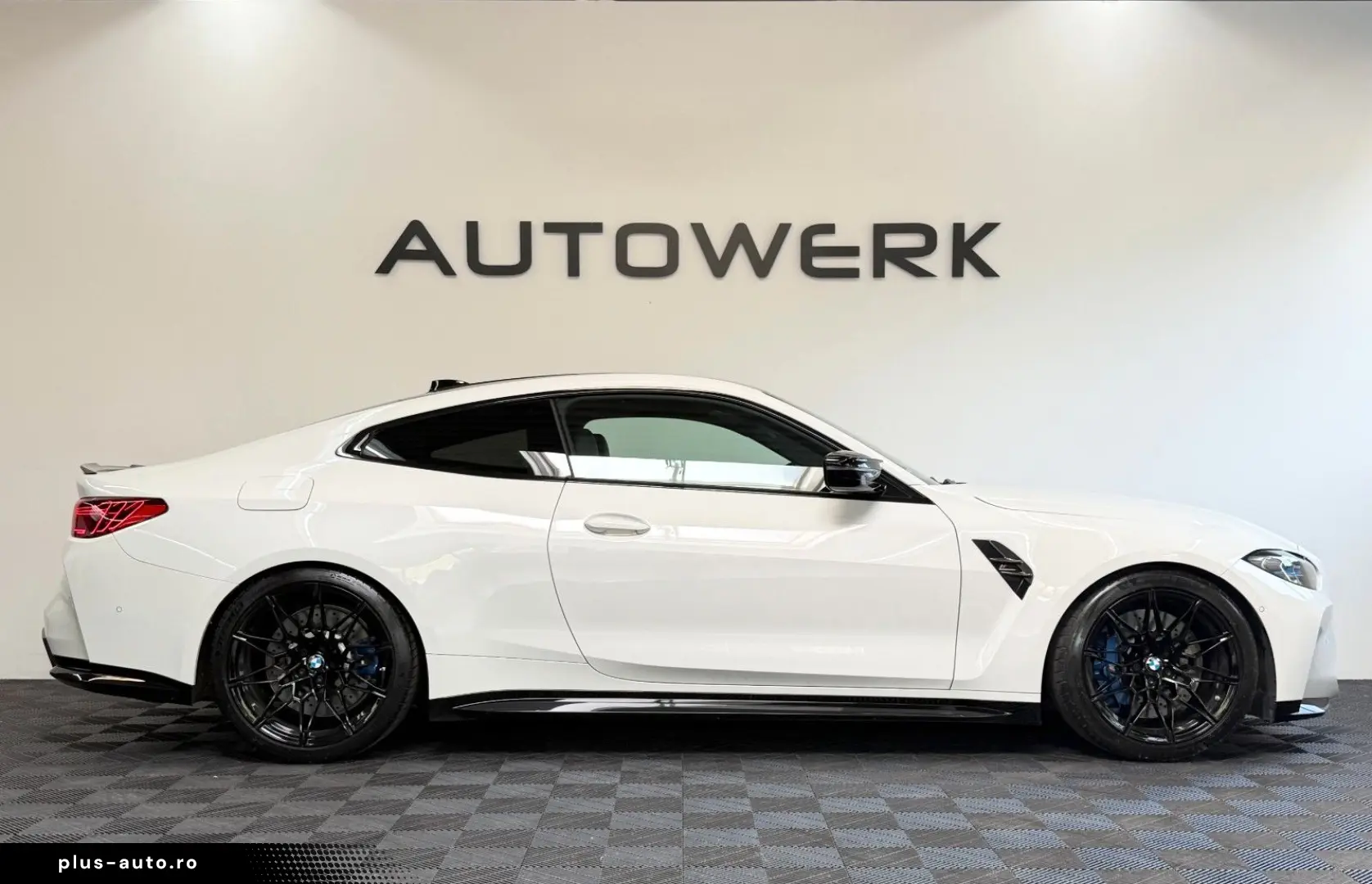 BMW M4 Coupe Competition HUD KAMERA H&R