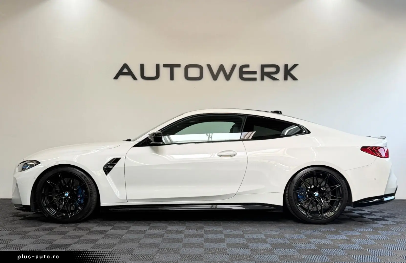 BMW M4 Coupe Competition HUD KAMERA H&R