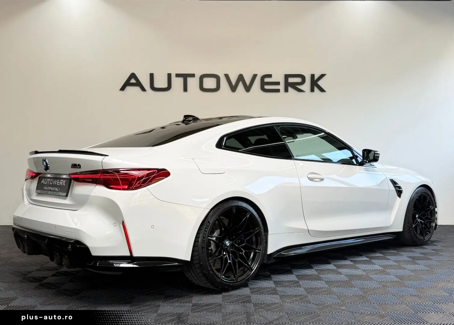 BMW M4 Coupe Competition HUD KAMERA H&R