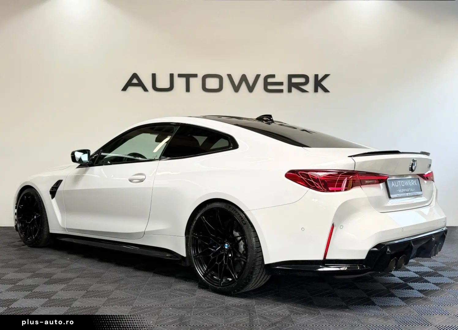 BMW M4 Coupe Competition HUD KAMERA H&R