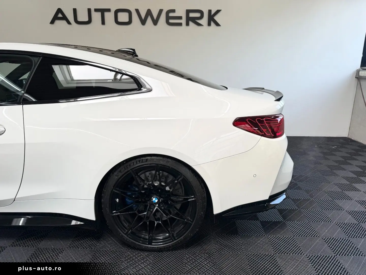 BMW M4 Coupe Competition HUD KAMERA H&R