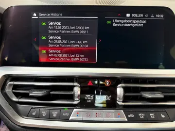 BMW M4 Coupe Competition HUD KAMERA H&R