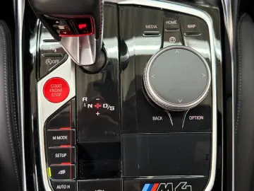 BMW M4 Coupe Competition HUD KAMERA H&R
