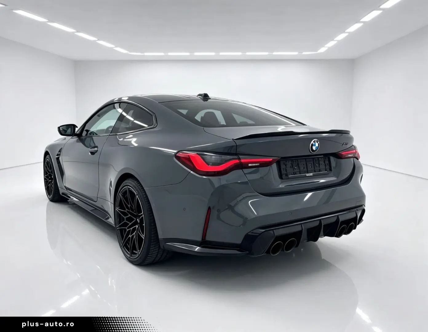 BMW M4 Coupe Competition Carbon- Schalensitze HU-Neu