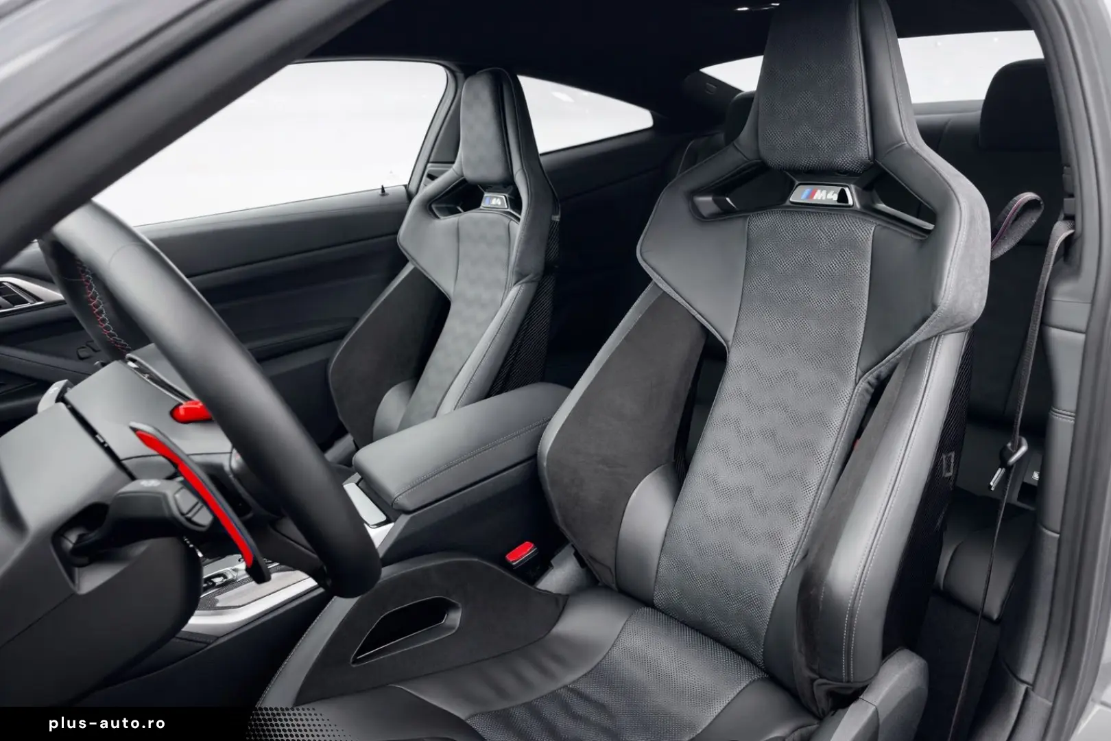 BMW M4 Coupe Competition Carbon- Schalensitze HU-Neu