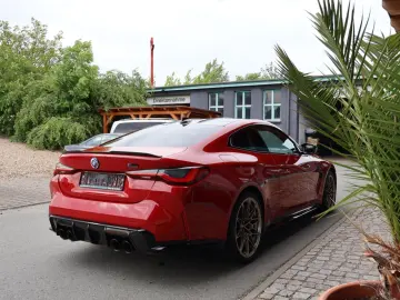 BMW M4 Coupe xDrive Competition 50 Jahre Edition
