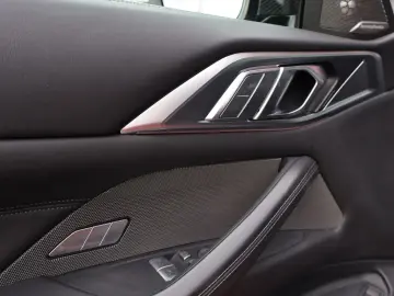 BMW M4 Coupe xDrive Competition 50 Jahre Edition