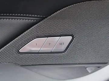 BMW M4 Coupe xDrive Competition 50 Jahre Edition