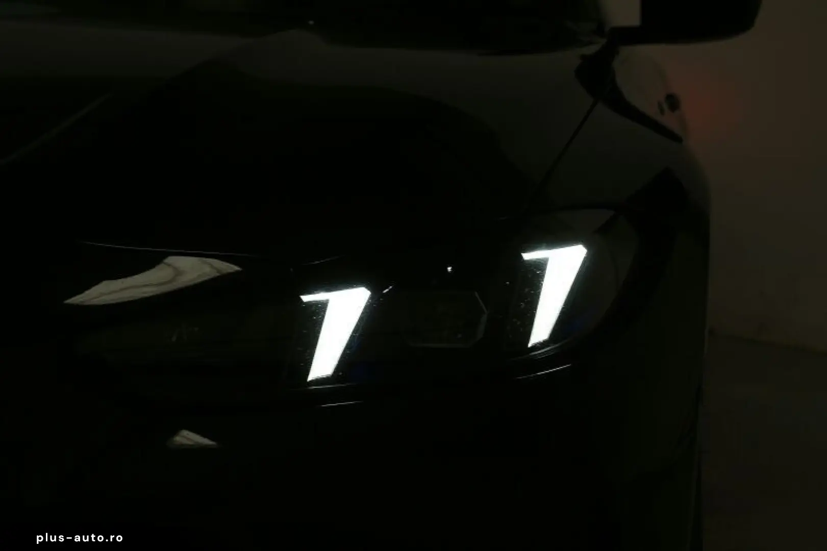 BMW M4 Competition Coupé ACC Park  H&K Carbondach