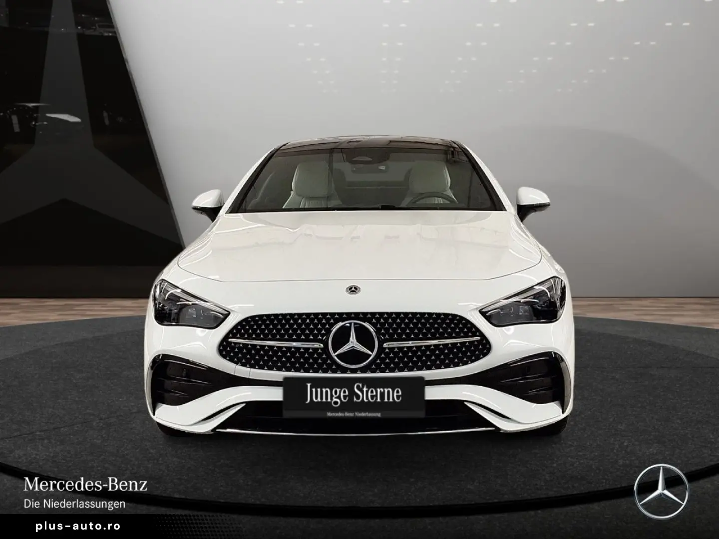 MERCEDES-BENZ CLE 300 e AMG Adv  Pano Burm3D Winter Digital
