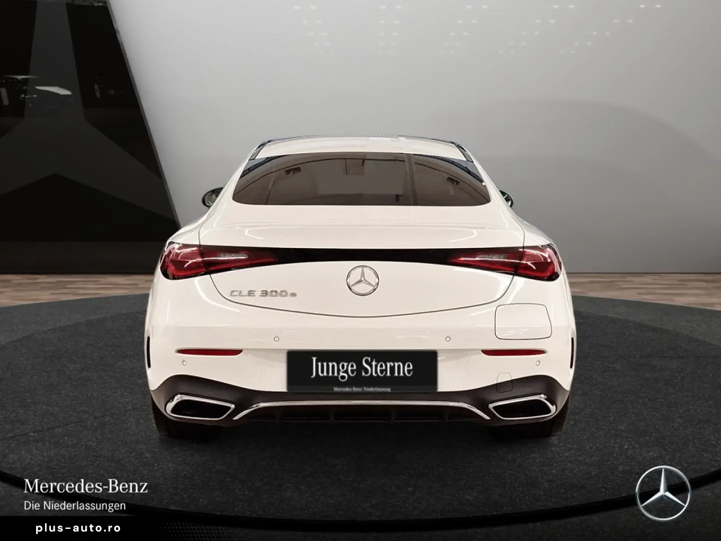 MERCEDES-BENZ CLE 300 e AMG Adv  Pano Burm3D Winter Digital