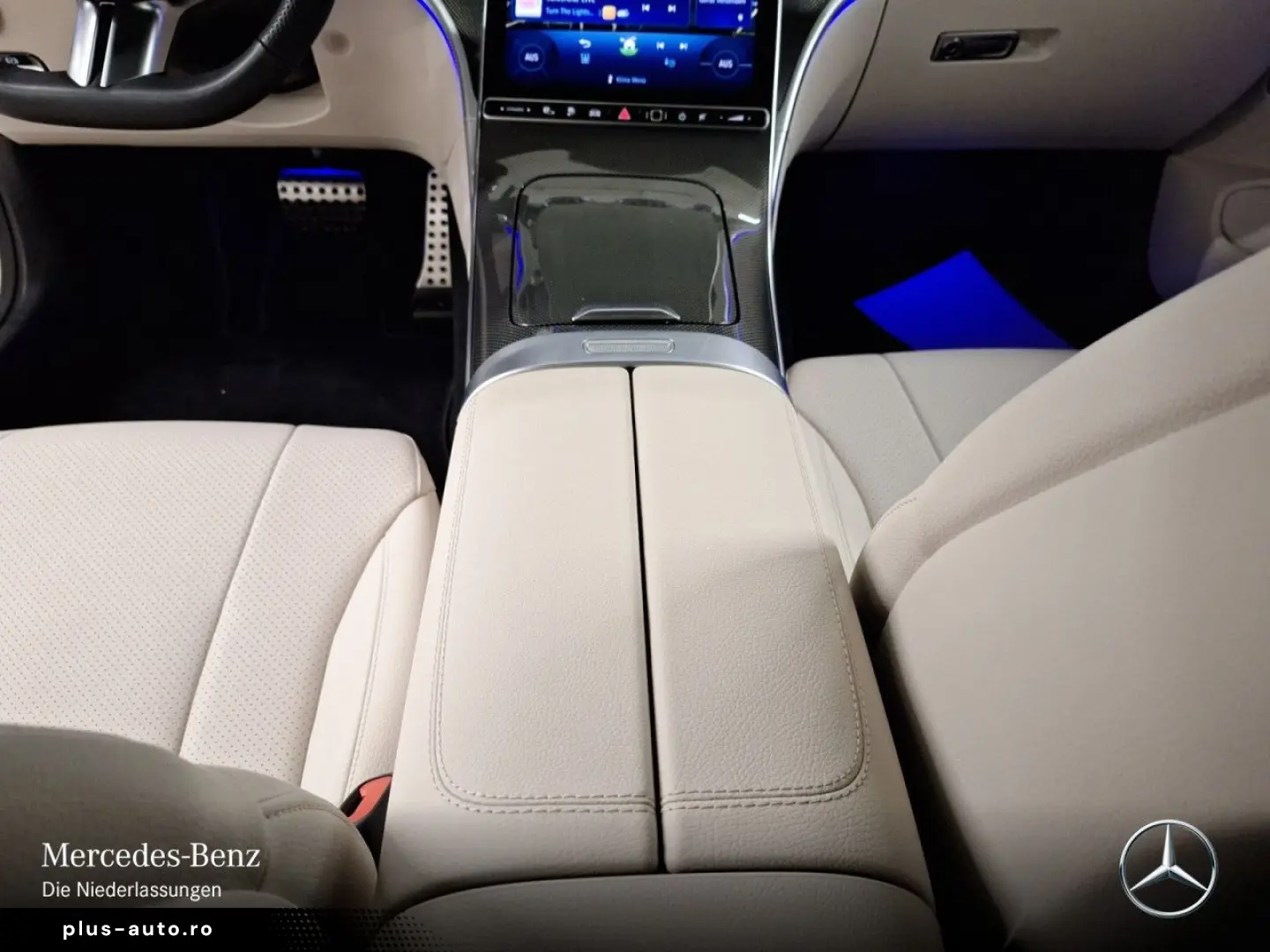 MERCEDES-BENZ CLE 300 e AMG Adv  Pano Burm3D Winter Digital