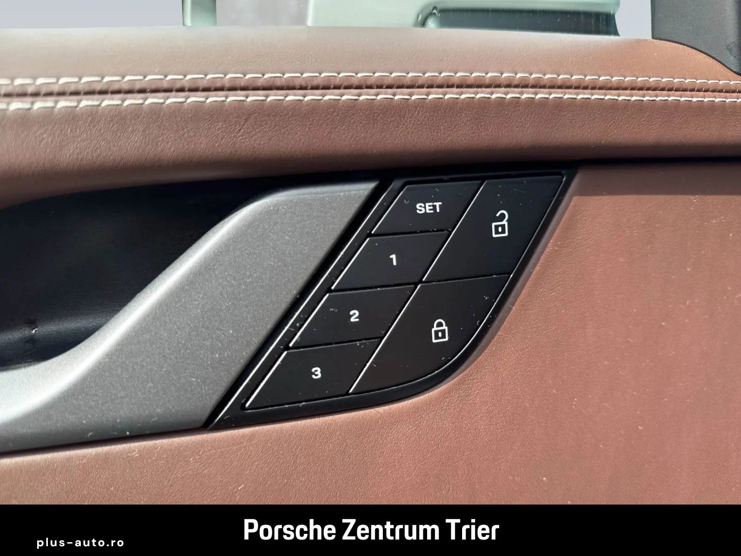 PORSCHE 992 (911) Carrera 4S Cabriolet