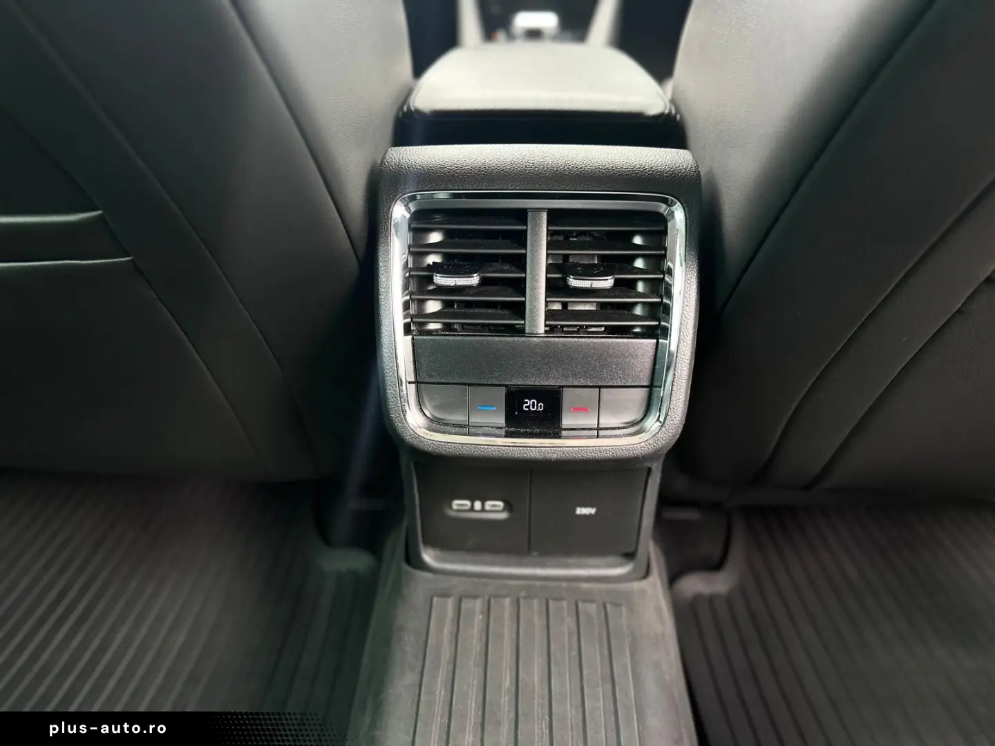 Skoda Octavia 2.0TDI DSG Style 150CP Matrix Camera BlindSpot
