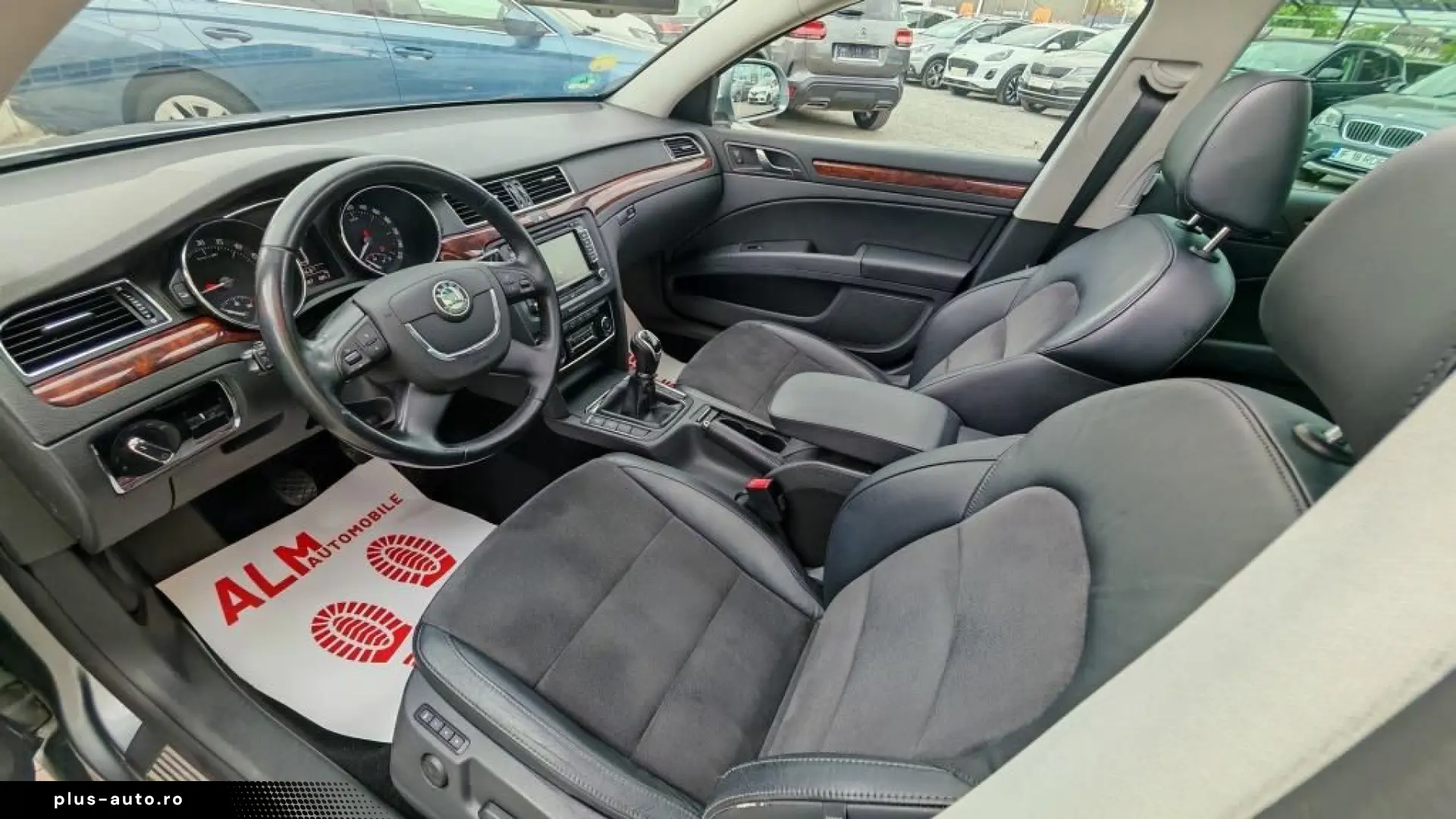Skoda Superb Diesel Manual 2012 - Rate   Credit   Garntie
