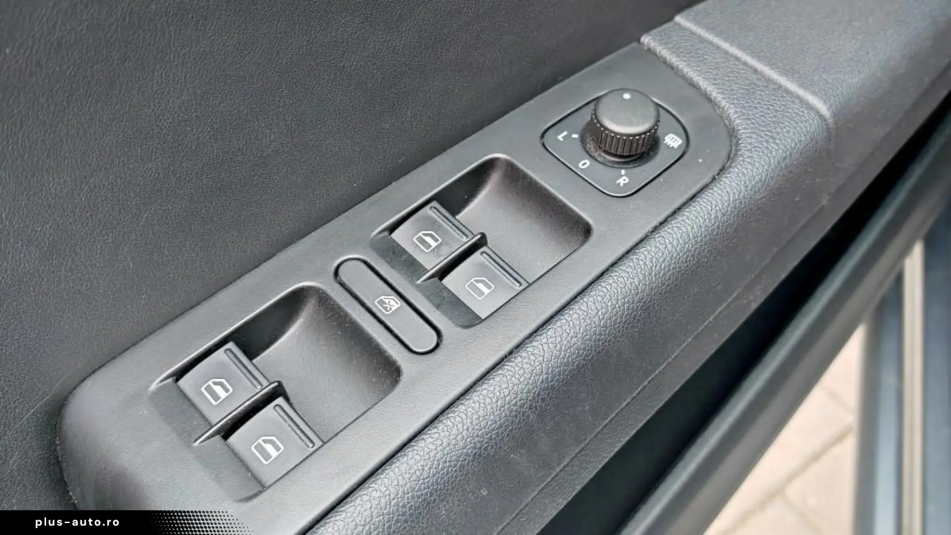 Skoda Superb Diesel Manual 2012 - Rate   Credit   Garntie