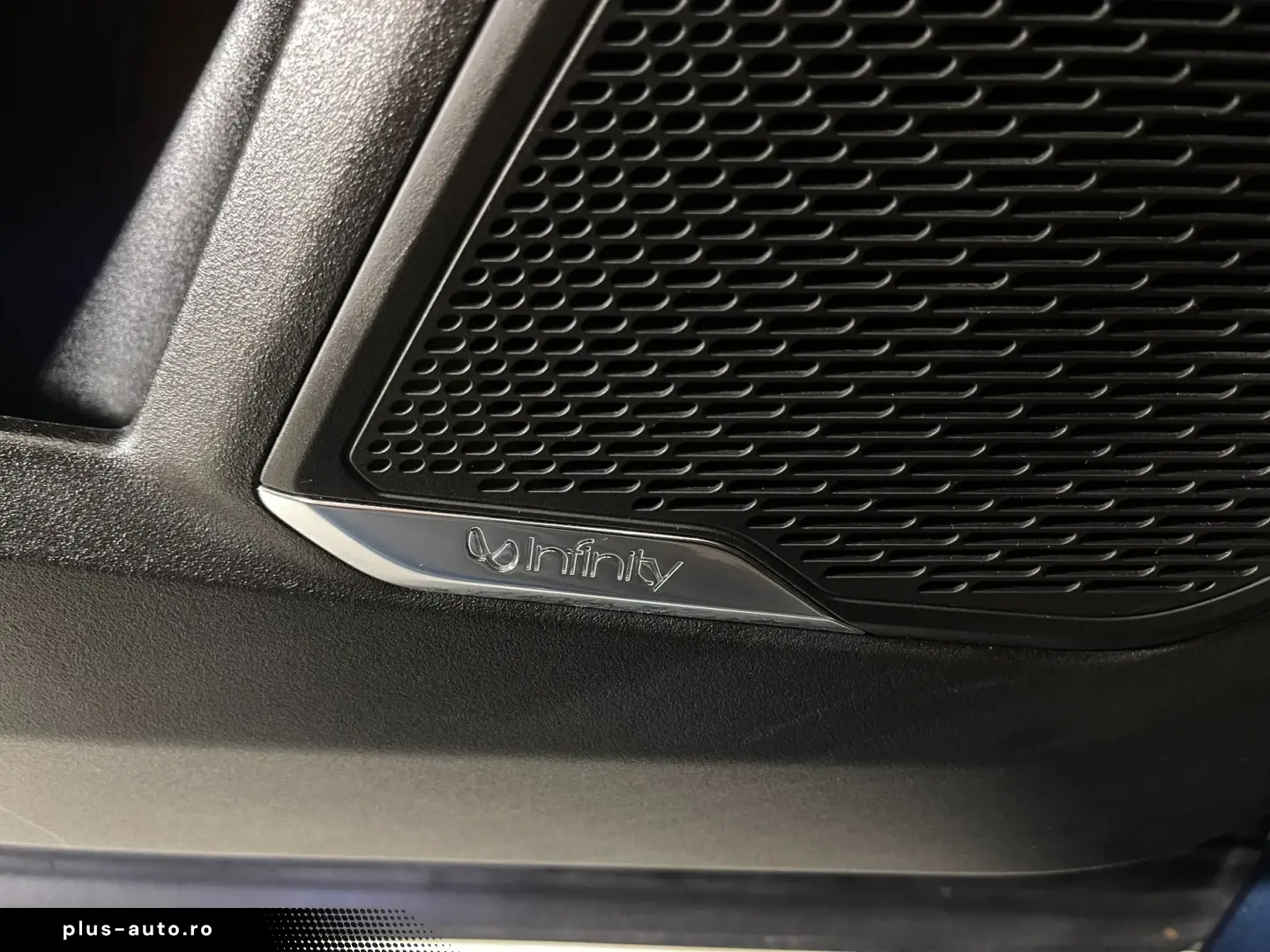 Lynk-Co 01