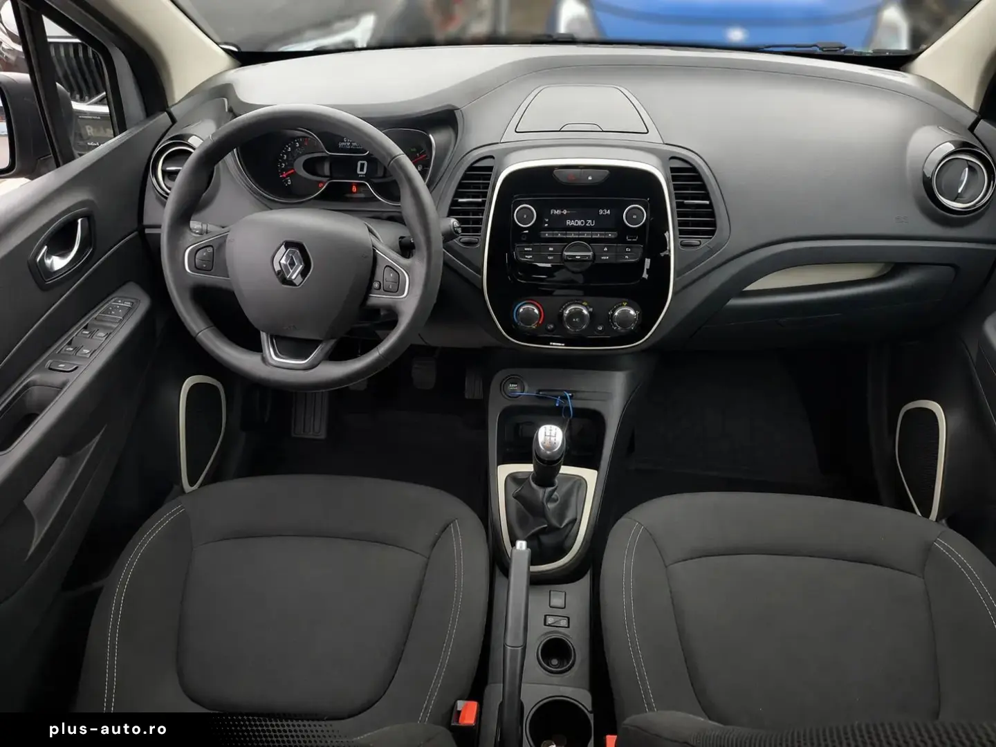 RENAULT Captur 2020 — imagine 3