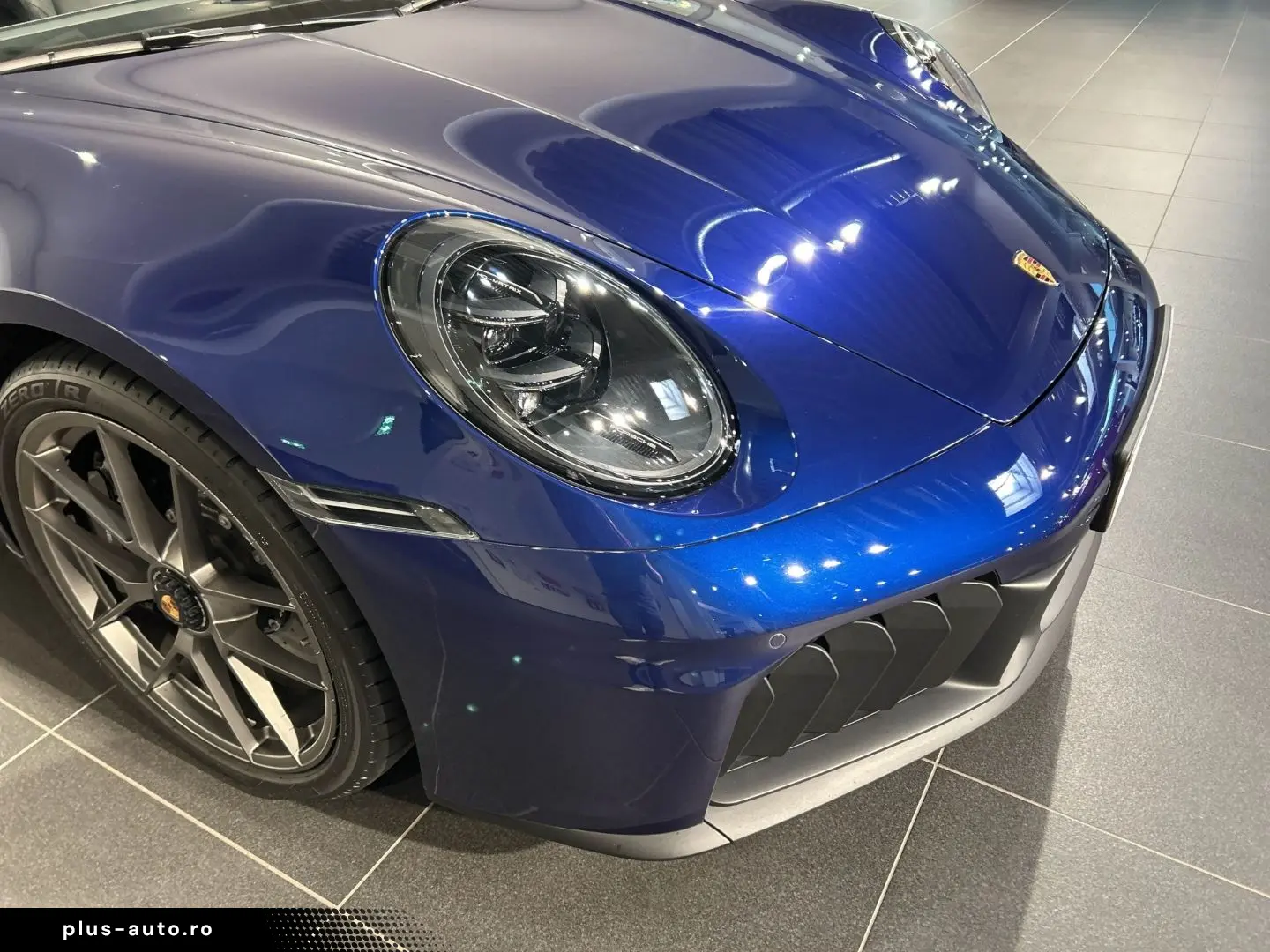PORSCHE 992 911 Targa 4 GTS InnoDrive PCCB Sportabgas