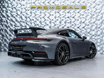 PORSCHE 911 Carrera 4 GTS  Aerokit  Lift