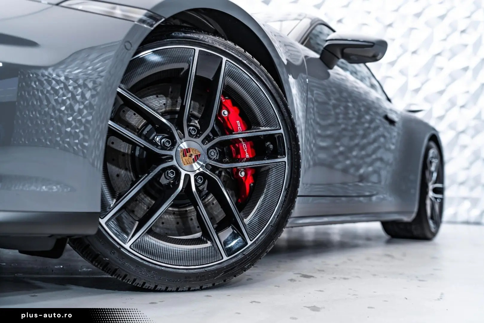 PORSCHE 911 Carrera 4 GTS  Aerokit  Lift